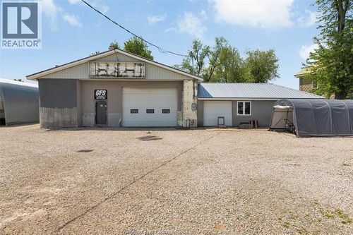 1104 County Rd 11, Amherstburg, ON, N9V2Y7 | Card Image