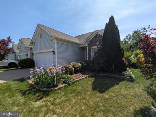 27 Hanover Ct, FREDERICKSBURG, VA, 22406-8405 | Card Image