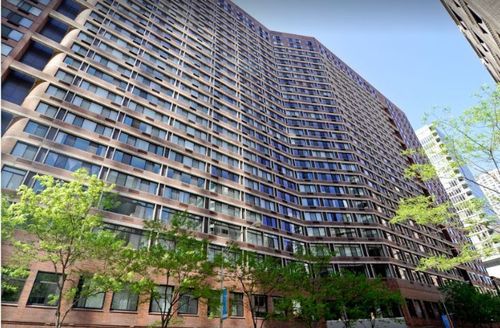 807-211 Ohio St, Chicago, IL, 60611-3298 | Card Image