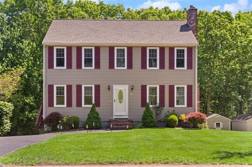 98 Laurelwood Dr, North Attleboro, MA, 02760-2703 | Card Image