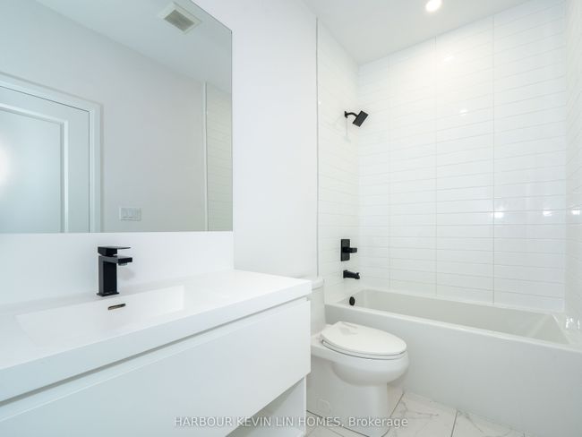 9080 Woodbine Ave, House attached with 3 bedrooms, 3 bathrooms and 1 parking in Markham ON | Image 35