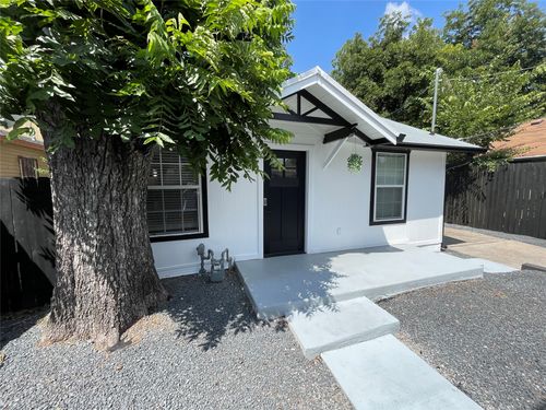 2402 Santa Rita St, Austin, TX, 78702-4626 | Card Image