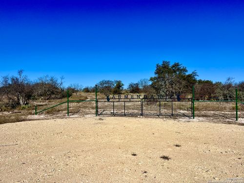 200 Axis Spur, Brady, TX, 76825 | Card Image