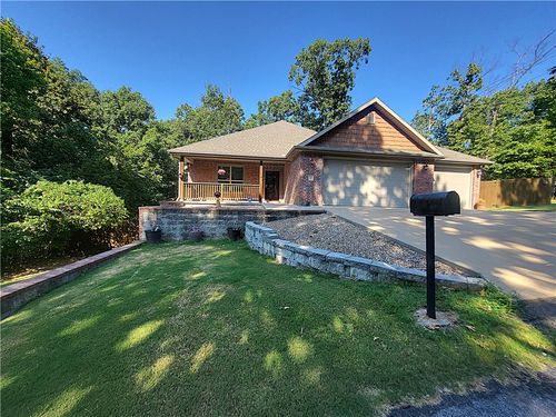 2 Ottery Ln, Bella Vista, AR, 72715-3021 | Card Image