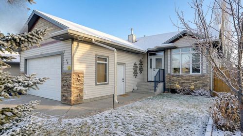 46 Lindman Close, Sylvan Lake, AB, T4S2M5 | Card Image