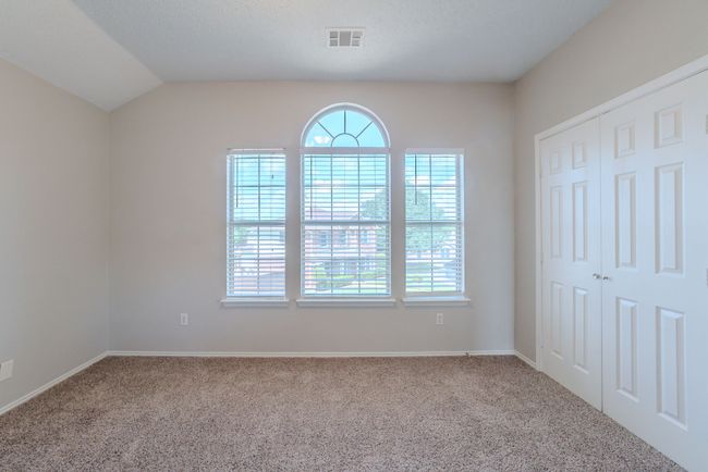 822 Orian Dr, House other with 4 bedrooms, 3 bathrooms and null parking in Mesquite TX | Image 31