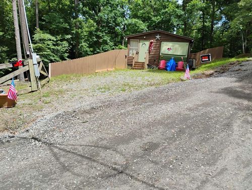 95 7th St, Ellijay, GA, 30540-7006 | Card Image