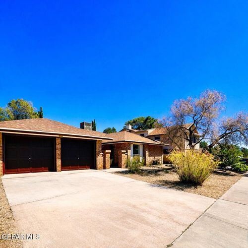 740 Tepic Dr, El Paso, TX, 79912-1704 | Card Image