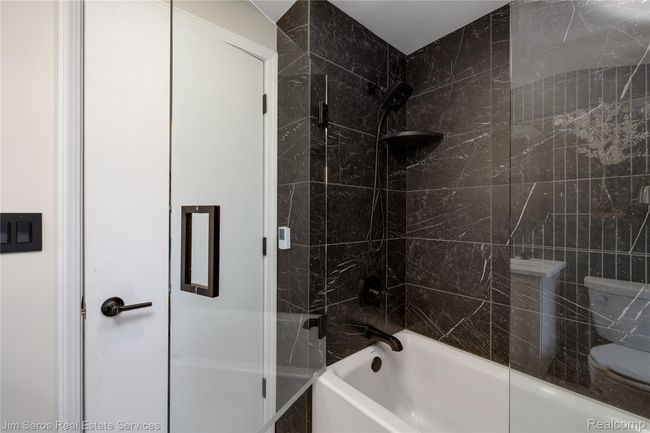 20-1011 Cadieux Rd 0005.jpg | Image 12