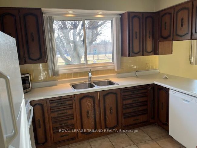 255 Randolph St, House other with 3 bedrooms, 1 bathrooms and 4 parking in Glencoe ON | Image 4
