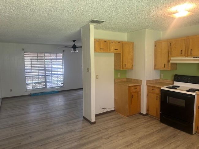 10949 Gates Ln, House other with 2 bedrooms, 1 bathrooms and null parking in Corpus Christi TX | Image 7
