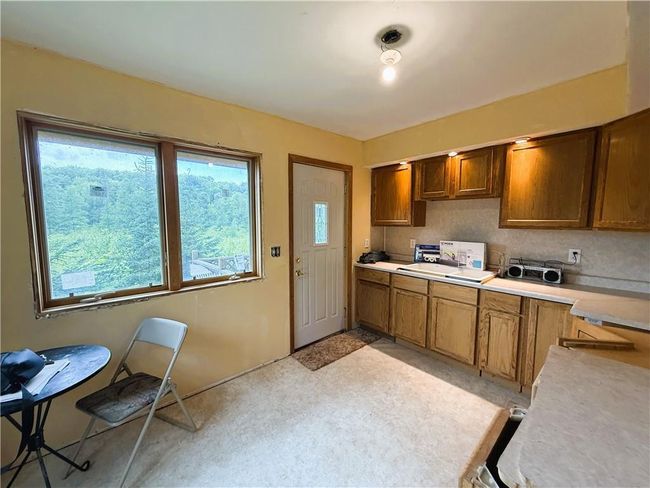 N8281 State Highway 27, House other with 3 bedrooms, 2 bathrooms and null parking in Ladysmith WI | Image 4