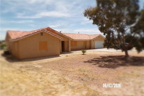 15855 Village Dr, Victorville, CA, 92394 | Card Image