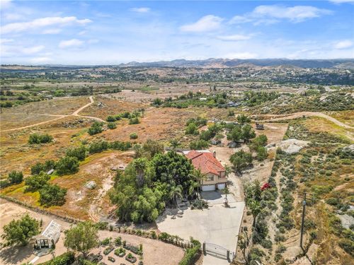 17234 Gamble Ave, Riverside, CA, 92504-9149 | Card Image