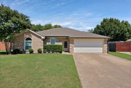 1008 Barbara Jean Ct, Burleson, TX, 76028-5661 | Card Image