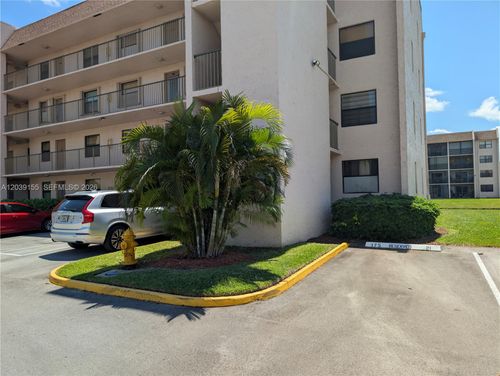 110-10120 Sunrise Lakes Blvd, Sunrise, FL, 33322-5856 | Card Image