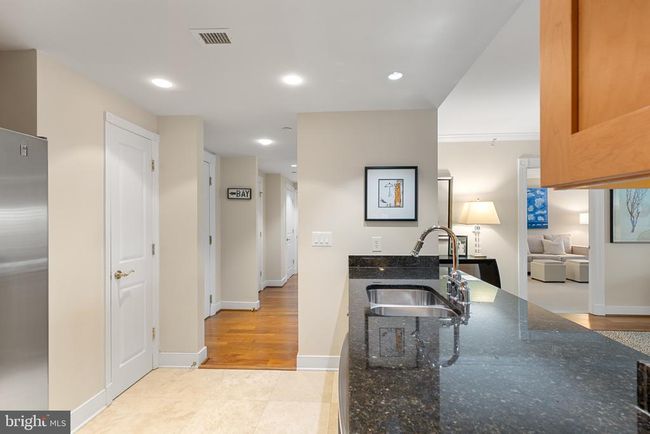 UNIT-607 - 5 Park Pl, Condo with 2 bedrooms, 2 bathrooms and null parking in ANNAPOLIS MD | Image 13
