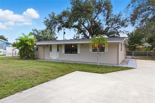 101 Oberlin Rd, VENICE, FL, 34293-6529 | Card Image