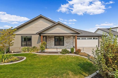 3215 Parkridge Way, Lewiston, ID, 83501-4461 | Card Image