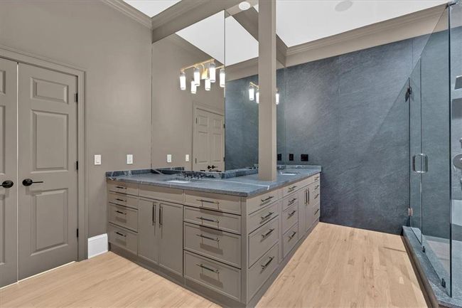 400 Old Ivy Rd Ne, House other with 6 bedrooms, 6 bathrooms and 3 parking in Atlanta GA | Image 51