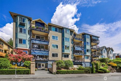 apt-12-8720 Phinney Ave N, Seattle, WA, 98103-3766 | Card Image