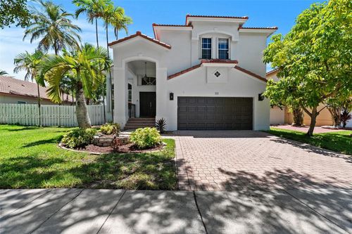 960 Nw 185th Ave, Pembroke Pines, FL, 33029-3639 | Card Image