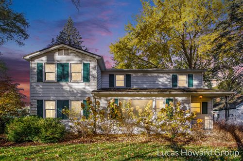 8639 N 27th St, Richland, MI, 49083-9735 | Card Image