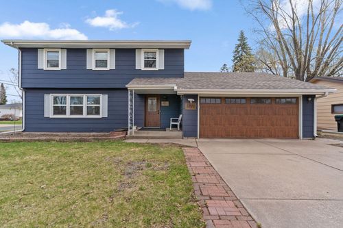 5271 Buchanan St Ne, Fridley, MN, 55421-1864 | Card Image