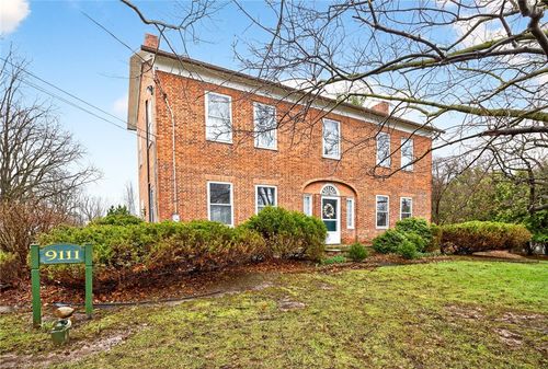 9111 State Route 5 And 20, Bloomfield, NY, 14469-9536 | Card Image