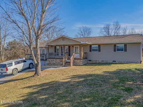 561 River Rd, Jacksboro, TN, 37757-3314 | Card Image