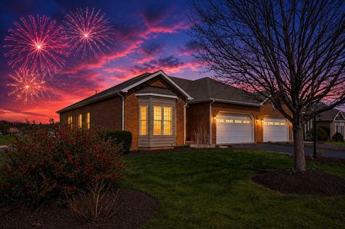 320 Petros Dr, WAYNESBORO, VA, 22980-9627 | Card Image