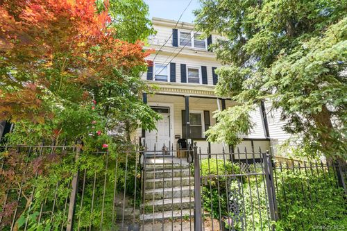 132 Webster Ave, Yonkers, NY, 10701-6109 | Card Image