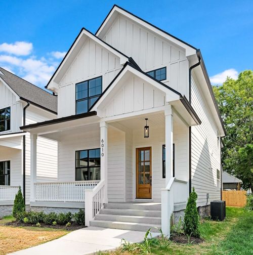 6010 Pennsylvania Ave, Nashville, TN, 37209-1338 | Card Image