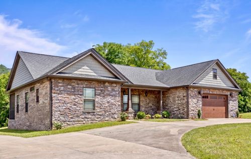 352 Tennessee St, Ringgold, GA, 30736-2127 | Card Image