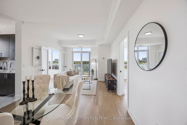 1005 - 1346 Danforth Rd, Condo with 3 bedrooms, 2 bathrooms and null parking in Toronto ON | Image 7