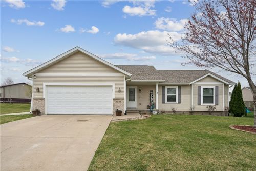5645 Prairie Hill Ct, Marion, IA, 52302-8954 | Card Image