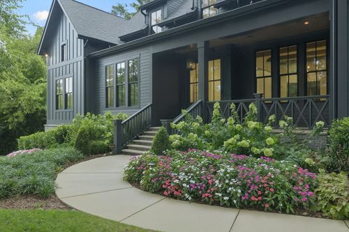 910 Robertson Academy Rd, Nashville, TN, 37220-1143 | Card Image