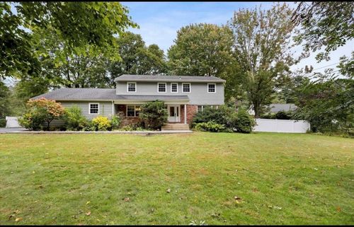 240 Plainview Rd, Woodbury, NY, 11797-2807 | Card Image