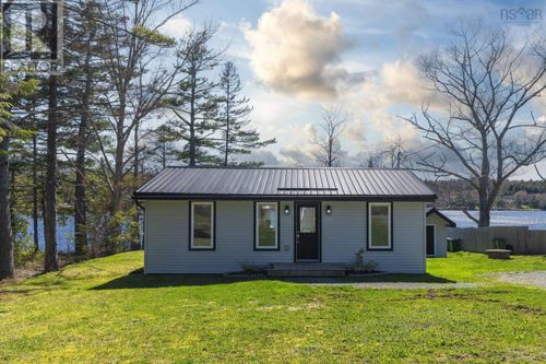 1392 Beaver Bank Rd, Beaver Bank, NS, B4G1E8 | Card Image