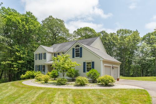 6 Kristen Way, Clinton, CT, 06413-1257 | Card Image
