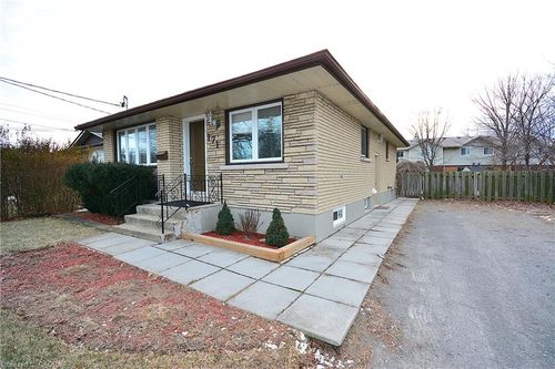 2-171 Rykert St, Saint Catharines, ON, L2S2B5 | Card Image