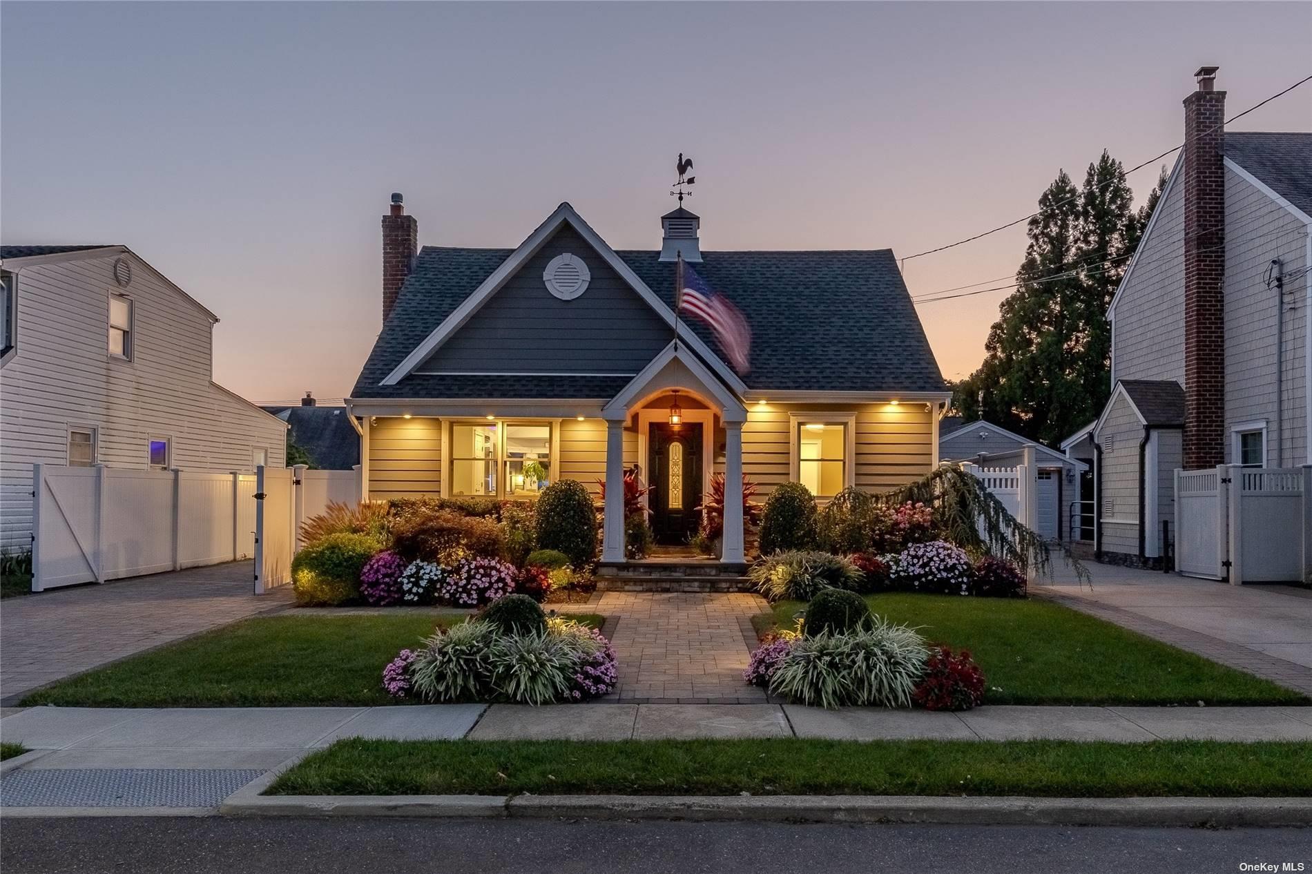 Rosebud Ave, Merrick, NY 11566