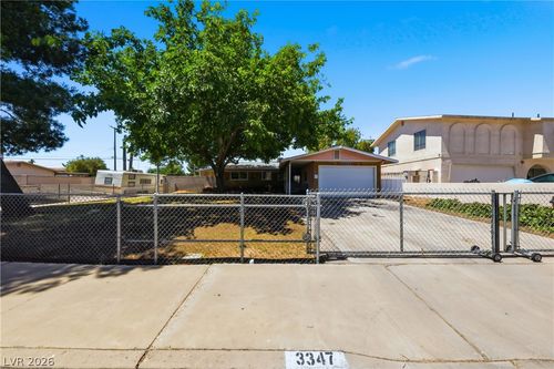 3347 Florrie Ave, Las Vegas, NV, 89121-3207 | Card Image