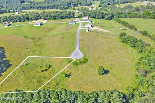 36 Estate Ln, Crossville, TN, 38555-4540 | Card Image