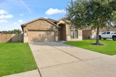 21427 Village Crossing Lane, House other with 4 bedrooms, 2 bathrooms and null parking in Porter TX | Image 2