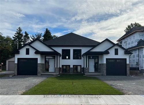 4590 Lee Ave, Niagara Falls, ON, L2H1M6 | Card Image