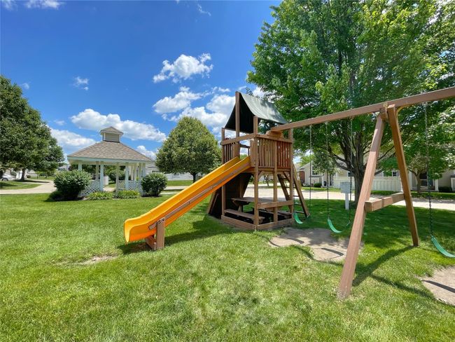 UNIT-1 - 5480 Longview Ct, Condo with 3 bedrooms, 3 bathrooms and null parking in Johnston IA | Image 28