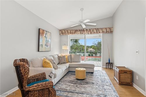 apt-523-8161 Twelve Oaks Cir, NAPLES, FL, 34113-3006 | Card Image