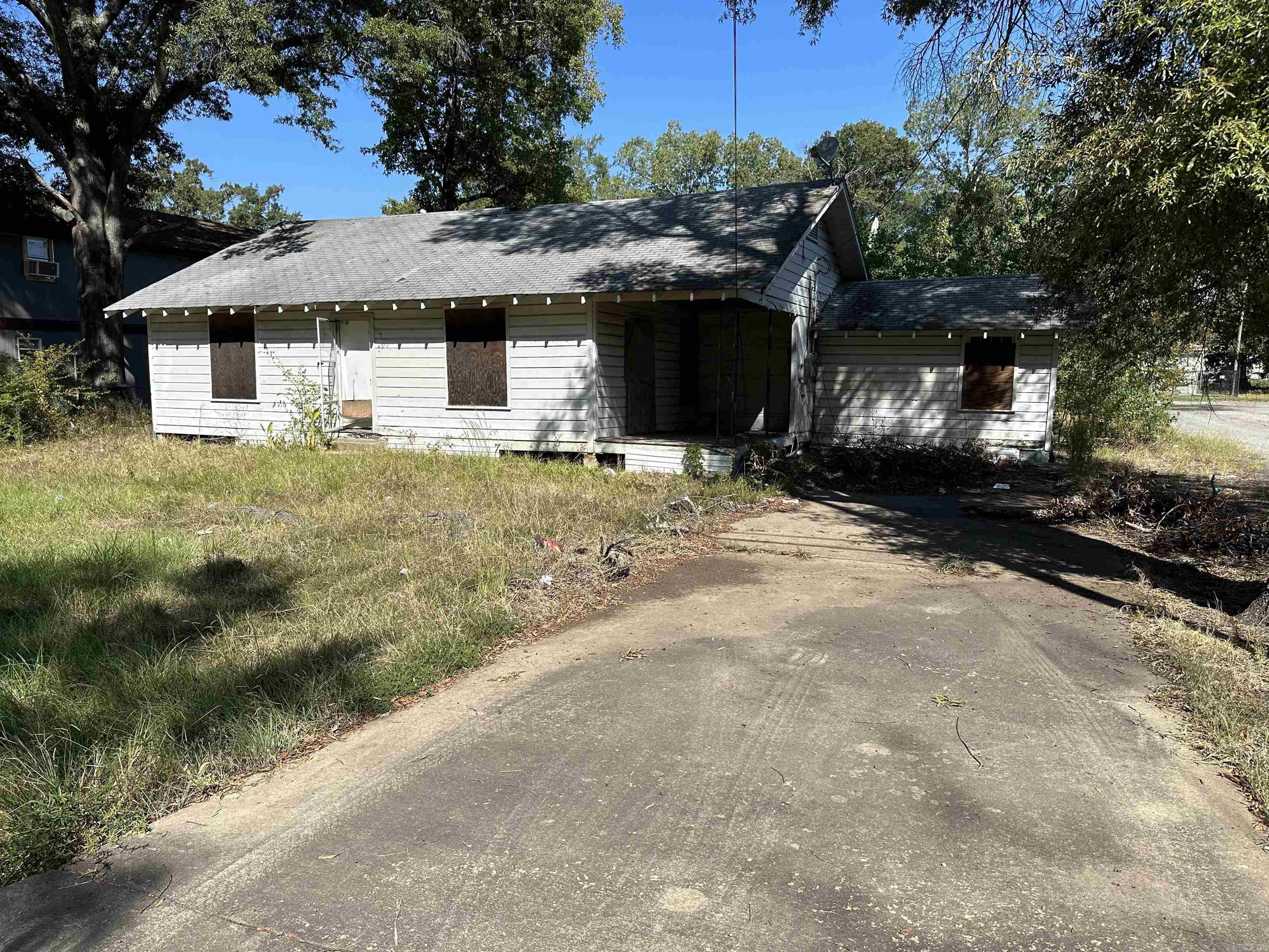 30th Ave, Pine Bluff, AR 71603