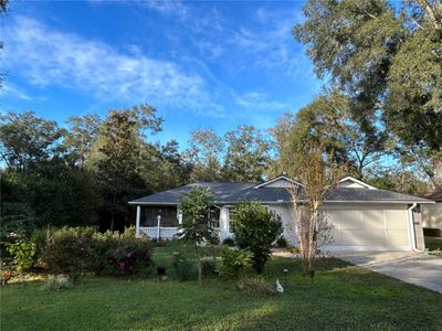 10188 Sw 188 Circle, House other with 2 bedrooms, 2 bathrooms and null parking in Dunnellon FL | Image 3